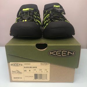 Keen Newport H2 Water Shoes Sandals Children Size 8